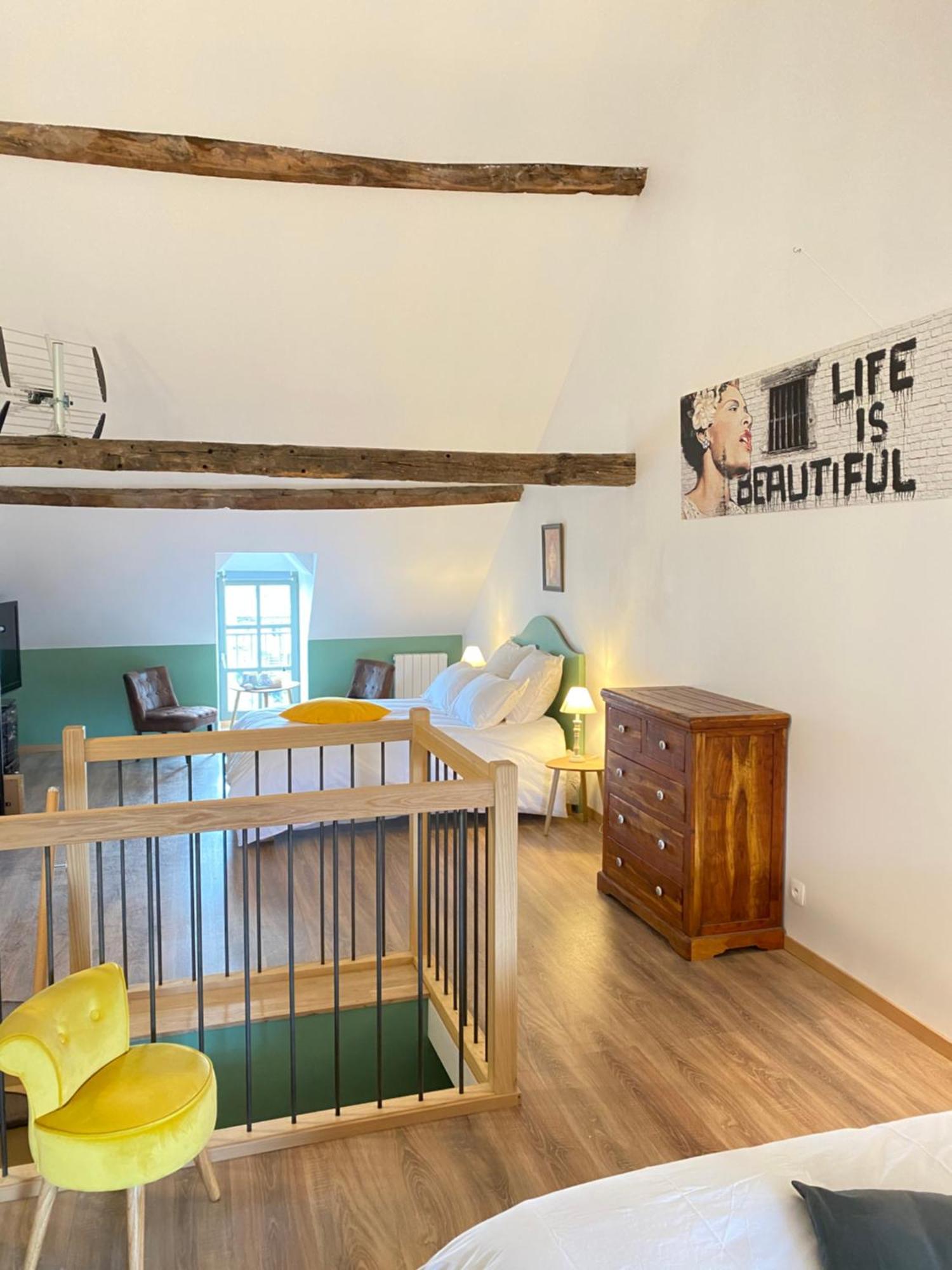 Au Pont D'Olt Otel Saint-Côme-dʼOlt Oda fotoğraf
