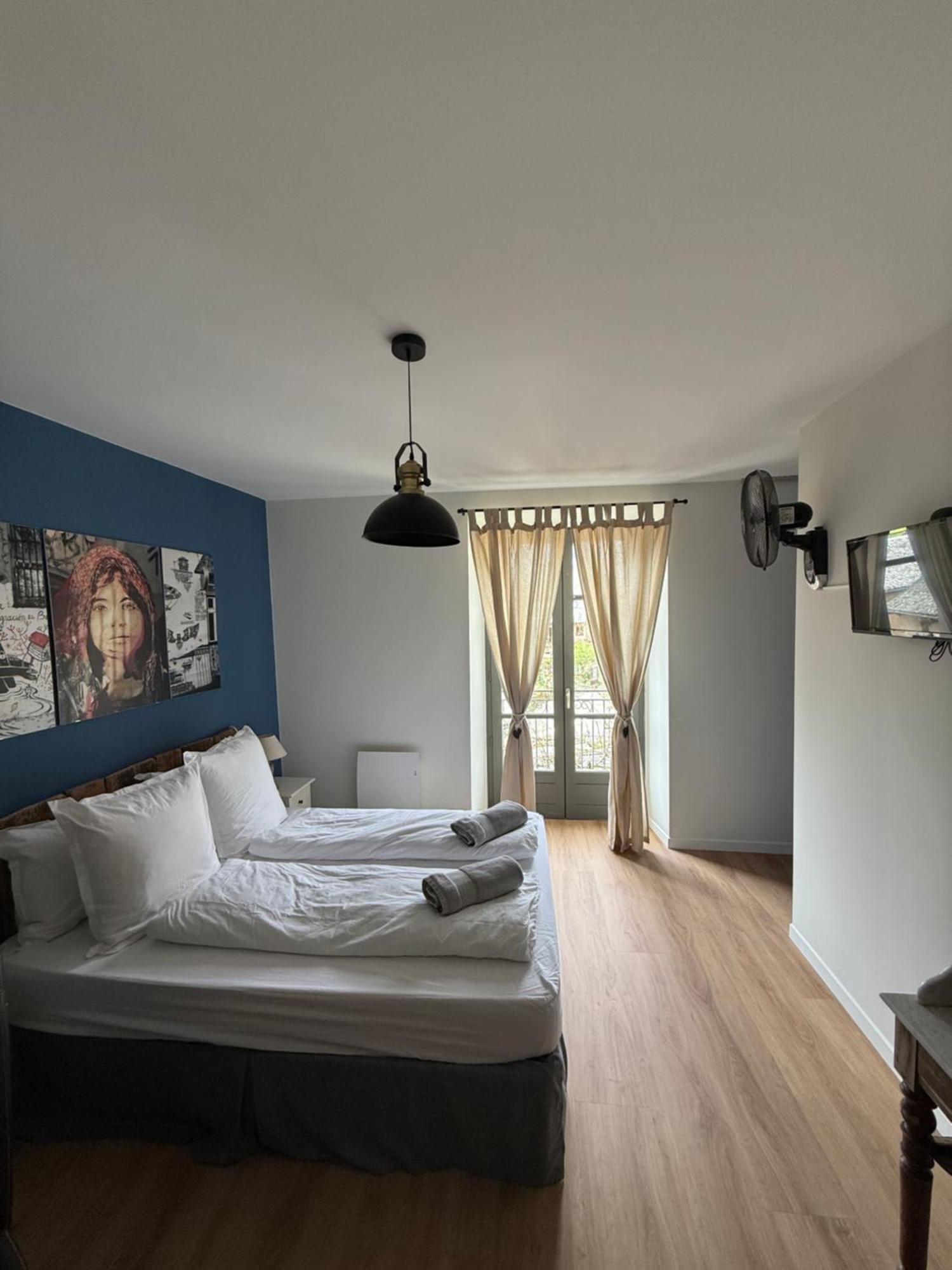 Au Pont D'Olt Otel Saint-Côme-dʼOlt Dış mekan fotoğraf